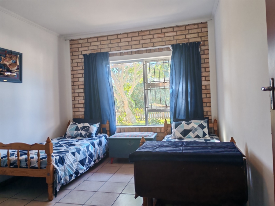 4 Bedroom Property for Sale in Boknesstrand Eastern Cape